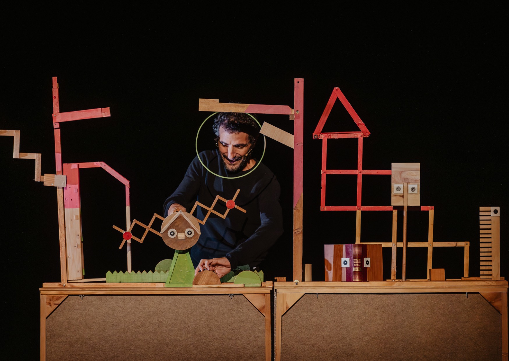 👧🧒L'espectacle familiar del cap de setmana que no et pots perdre! 👉 🕒"CINC MINUTS"🕒 és una obra pensada per a infants majors de 4 anys i que ens farà reflexionar sobre la importància del temps.

✨ Per a infants majors de 4 anys.
🗓️ Diumenge 1 de febrer, 12 h
📍 Auditori de Sant Ildefons

🎫Entrades disponibles a l'enllaç del perfil!☝️☝️ https://queferacornella.cat/3-espectacles-de-cap-de-setmana/

#queferacornella #culturacornella #teatre #cornella #cornelladellobregat