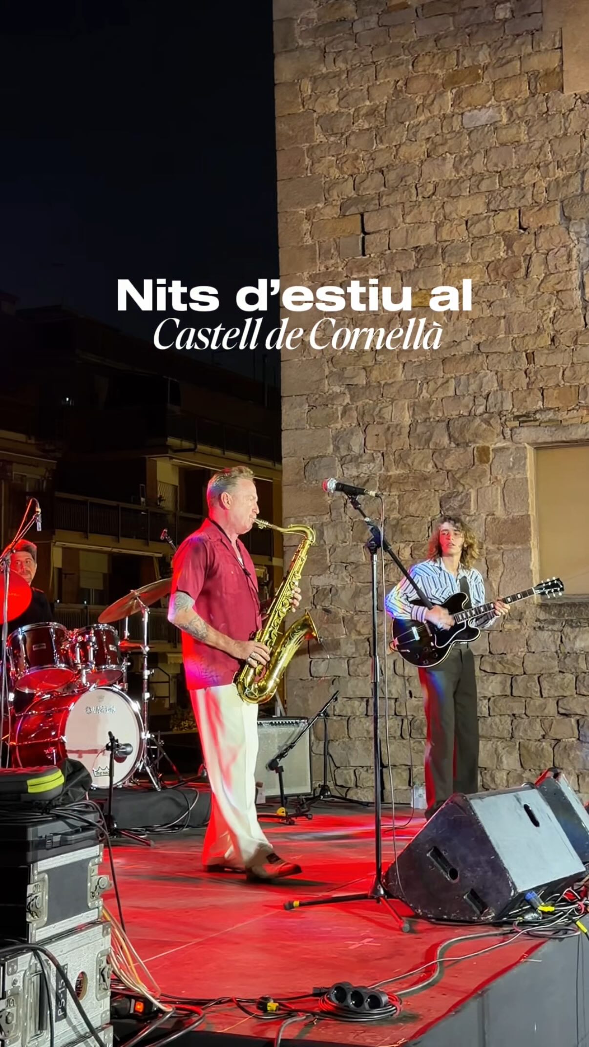 🎷 El Castell de Cornellà ha acollit una nova vetllada de les Nits d’Estiu amb el concert de Dani Nel·lo + Organ Trio.

Una nit de rhythm & blues i jazz en directe que ha omplert aquest espai emblemàtic de bona música i bon ambient 🎶🌙

#QuèFerACornellà #CornellàDeLlobregat #NitsdEstiu #Jazz #CastellDeCornellà