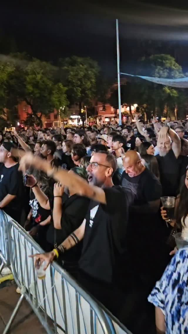 Les festes de Gavarra-Lindavista ens han acompanyat durant tot el cap de setmana amb moltes activitats per gaudir del barri 🎶

La música ha estat una de les grans protagonistes, compartint espai amb propostes pensades per a diferents públics.

Uns dies de trobada, participació i vida al carrer que han tornat a omplir el barri d’activitat.

Gràcies a totes les persones que hi heu participat!

#queferacornella #cornelladellobregat #cornella #ajuntamentdecornella
