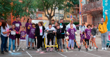 Jornada d'esport inclusiu a Cornellà de Llobregat amb la matinal 'Tothom Juga'.