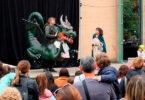 Teatre familiar a Cornellà de Llobregat en relació amb Sant Jordi i amb la programació del Cornellà Escènica.