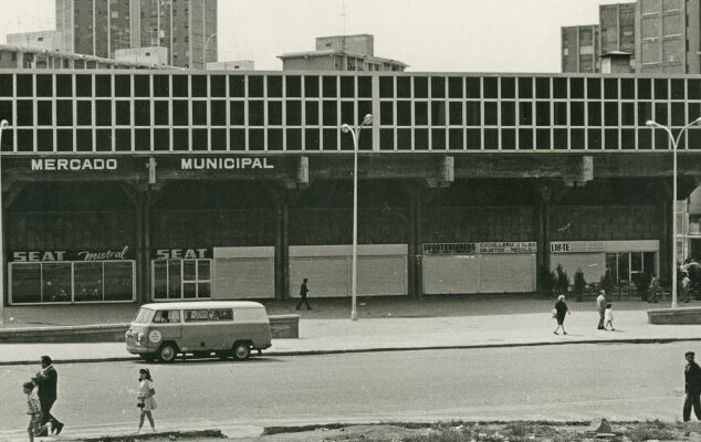 Exposició 'Mercats' al Castell de Cornellà de Llobregat.