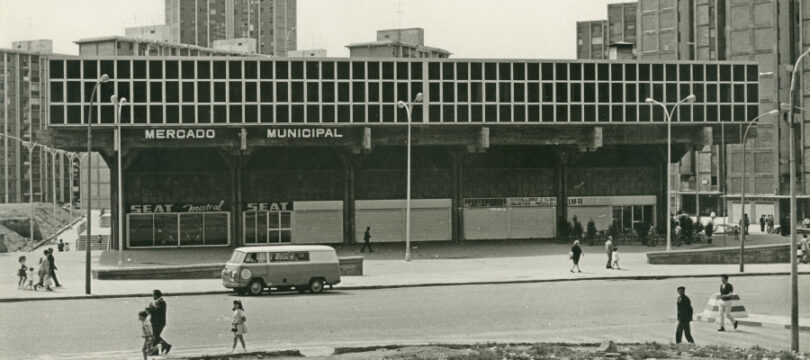 Exposició 'Mercats' al Castell de Cornellà de Llobregat.