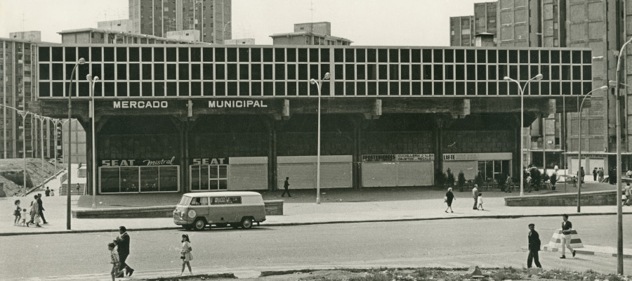 Exposició 'Mercats' al Castell de Cornellà de Llobregat.