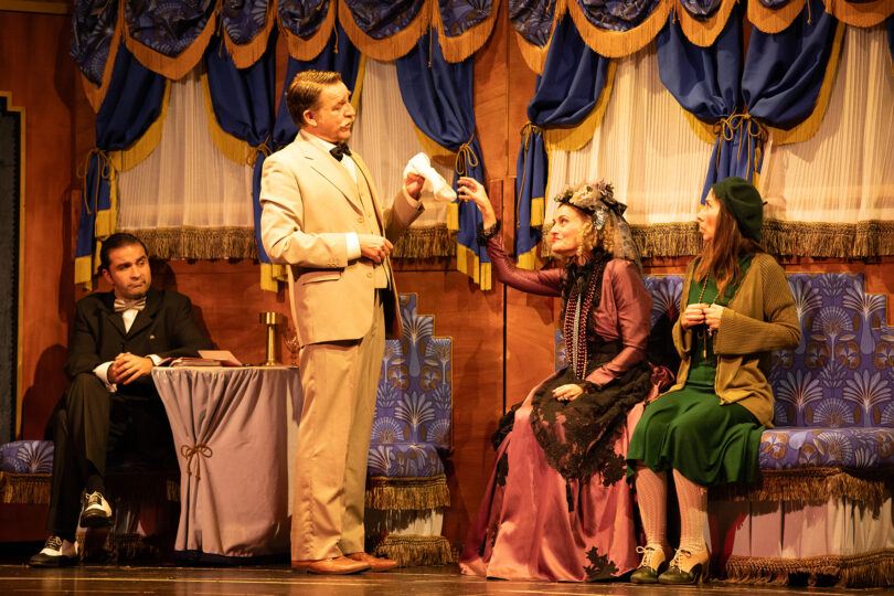 Juanjo Artero actua a L'Auditori de Cornellà dins de la programacio del Cornellà Escènica.