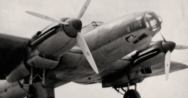 'SOTA LES BOMBES' és l'exposició que arriba aquests dies al Museu Palau Mercader de Cornellà de Llobregat.