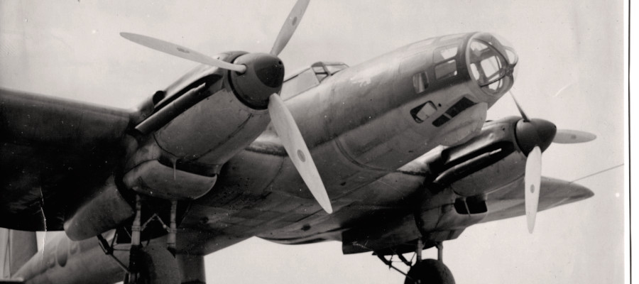 'SOTA LES BOMBES' és l'exposició que arriba aquests dies al Museu Palau Mercader de Cornellà de Llobregat.